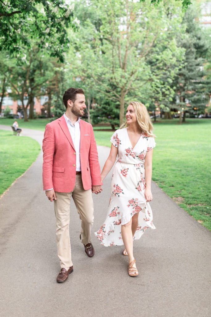 How to Dress for Your Engagement Session | Boston Public Garden Engagement Session