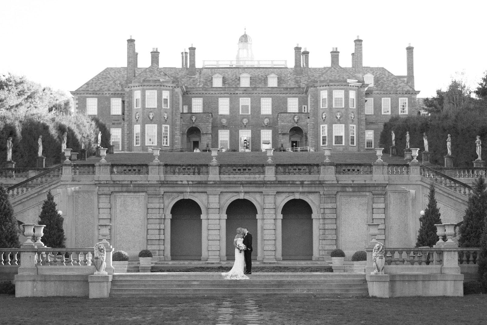 Elegant Crane Estate Fall Wedding By Halie Wedding Photography