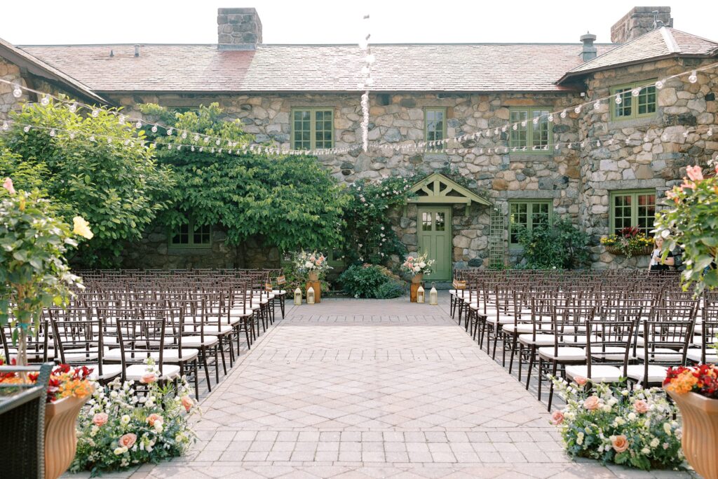 Outdoor ceremony at Willowdale Estate for summer wedding